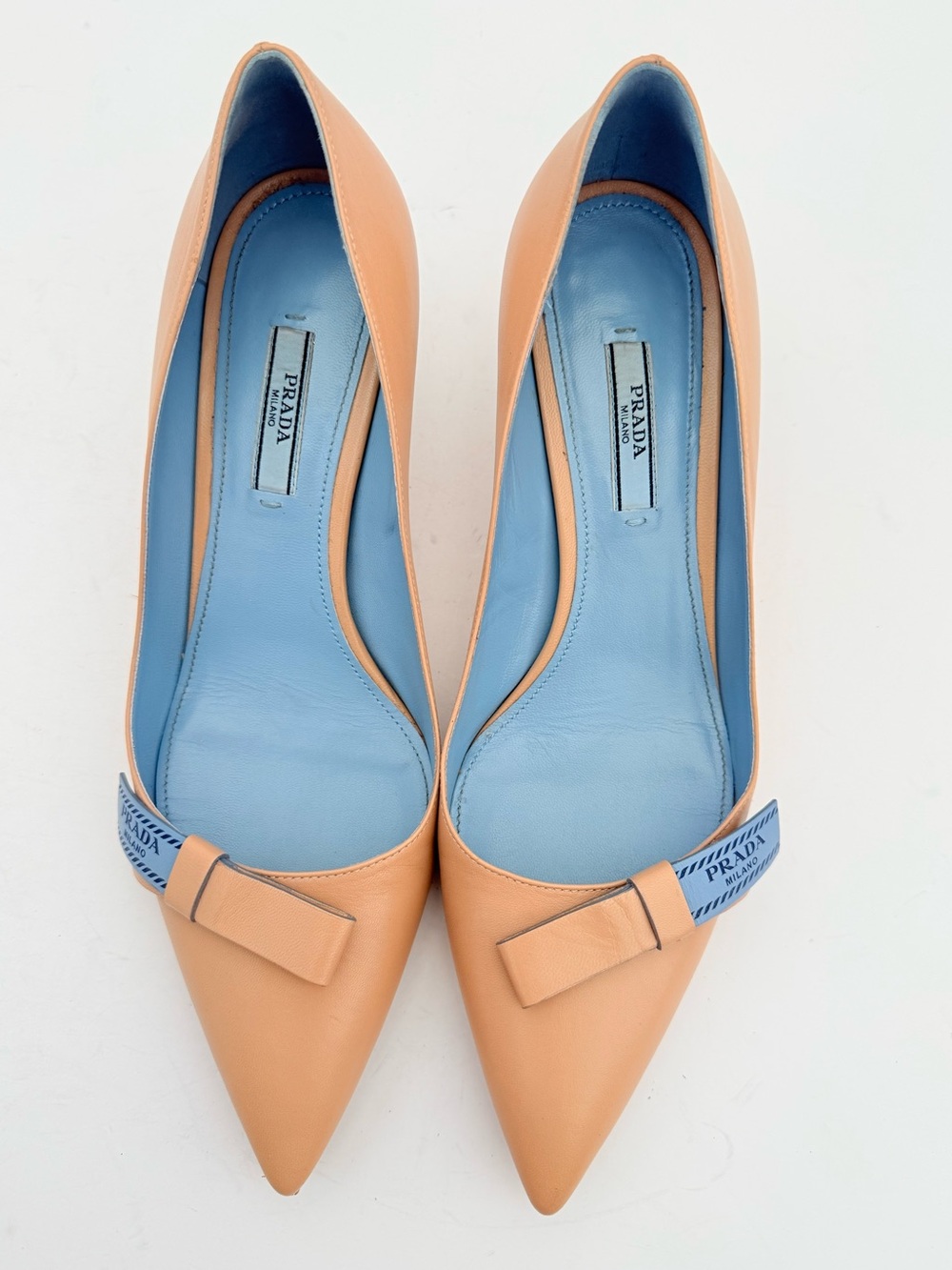Prada Logo Bow Kitten Heel Pumps Beige Apricot Blue Leather EU 38.5 US 8.5 - Picture 2 of 11